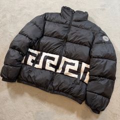 VERSACE ヴェルサーチ パファージャケット 中綿 グレカ ブラック