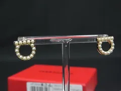 ■新品同様■ Salvatore Ferragamo フェラガモ 696581 ガンチーニ パール ピアス アクセサリー レディース アイボリー系 FZ3009のサムネイル