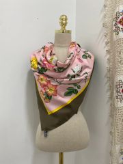 ☆新品☆VALENTINO カムバタフライ シルクスカーフ 蝶 - メルカリ