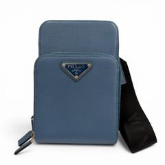 PRADAプラダボディバッグ ブルー 2回のみ使用の美品 - メルカリ