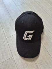 JR名古屋高島屋先行販売 中日ドラゴンズラインストーンCAP 黒 - メルカリ