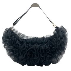 【極美品】Kgrace Allフリルキャリーバッグ Sサイズ ブラック 極美品】Kgrace Allフリルキャリーバッグ Sサイズ ブラック - メルカリ