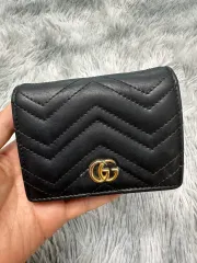 正規品 グッチ 財布 出品のサムネイル