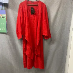 新) マッシモ ドゥッティ(Massimo Dutti) レッド ONE PIECE + ローブ セットのサムネイル