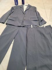 新品 クーシオ 4点セット ジャケット ショッツ パンツスーツ上下 