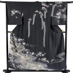 訪問着 身丈154.5cm 裄丈67cm M 袷 草花 霞 銀彩 ぼかし 黒灰 正絹 秀品 【中古】のサムネイル