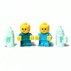 Authentic, pre-owned LEGO set: 2 baby minifigures. LEGO bricks. [Item number: 3960]