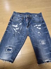 DSQUARED2 デニム ショートパンツ ペイント ダメージ加工 - メルカリ