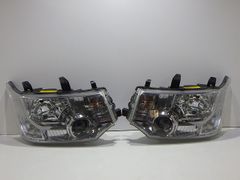 ②デリカD5 後期 純正ヘッドライト 右 美品 早い者勝ち❕️ - メルカリ