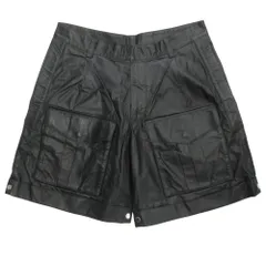 美品 DIOR HOMME ディオール オム カーフレザー カーゴ ショート パンツ ロゴ 金具 ワイド 18PL171A0522 サイズ48 黒 ブラック メンズ 古着 中古 USEDのサムネイル