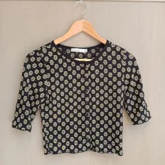 ★大人が着られる可愛らしさ★ マウジー moussy 『パールドット釦がアクセント』FLORAL LACY カーディガン 【F】のサムネイル