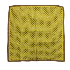 良品 MAX MARA マックスマーラ アルパカ柄 大判スカーフ ロゴ 総柄 白タグ 約90cm 黄 イエロー レディース 古着 中古 USEDのサムネイル