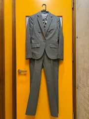 Y【Y10-18】◇ THE SUIT COMPANY SHE　38サイズ　パンツスーツ　グレーのサムネイル