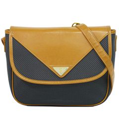 イブサンローラン YSL ショルダー レザー 角スレ無し - メルカリ