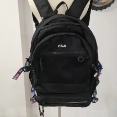 FILA フィラ ブラック バックパック バッグのサムネイル