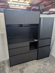 冷蔵庫　東芝　食器棚　レンジボード　パモウナ　マッドブラック　モダン　シック　インテリア　マッド系カラーのサムネイル