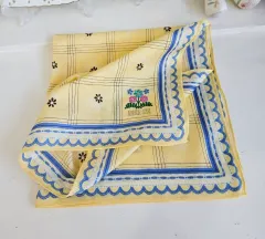 Anna Sui（アンナスイ）バターイェロー 花刺繍 ヴィンテージ ハンカチのサムネイル