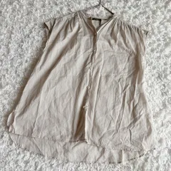 J.Sloane ジェイスローアン　ブラウス　刺繍　ライトグレー　ノースリーブ　薄手　夏服　日本製のサムネイル