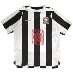 umbro アンブロ サッカーシャツ ユニフォーム スポーツ ストライプ ブラック(メンズ XL)中古 古着 Y2464のサムネイル