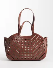 エイソス レディース バッグ ASOS DESIGN laser cutote bag in chocolate BROWN ブラウンのサムネイル