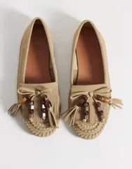 エイソス レディース シューズ スリッポン・ローファー スエード ASOS DESIGN Moxen loafers with beaded tassels in sand suedette SANDのサムネイル