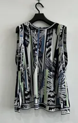 朝生田275　LEONARD　レオナール　トップス　ブラック×ブルー系　サイズ44　ブランド衣類　レディース　ウィメンズ　女性　松山朝生田店のサムネイル