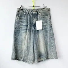 TRILLION タグ新品バミューダデニムショートパンツ XL ジーンズセンスのサムネイル