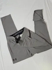 UNDER ARMOUR アンダーアーマー 機能性 ウーブン トラックパンツ ズボン トレーナー スポーツ XL (ほぼ新品)