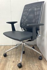 TG487☆vitra☆オフィスチェア☆メッシュ☆昇降可☆キャスター付 