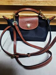 h*i様 longchamp ロンシャン ポーチ ショルダー コニャック - メルカリ