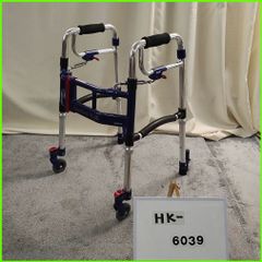 新品未使用】マキテック 車椅子「いちごいちえ」 KS30M-40GCS - メルカリ