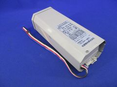 岩崎電気 水銀灯安定器 H4CC2A352（点灯試験で1度だけ使用） - メルカリ