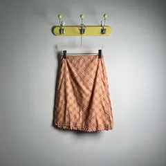 BURBERRY バーバリー ノヴァチェック ミディ スカート Y2K NewJeans(ニュージーンズ・ニュジ)맛のサムネイル