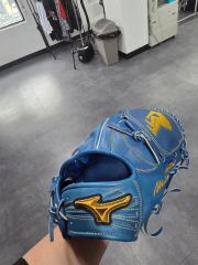 プロ支給品 実使用 岩隈久志 IWA アクセフベルガード 投手 硬式用