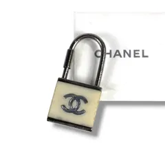 シャネル　CHANEL パドロック型　バッグチャーム　キーリング　キーホルダー　2002年　クルーズライン　ココマーク