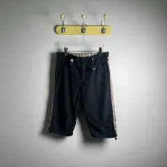 バーバリー ナイロン 7分 パンツのサムネイル