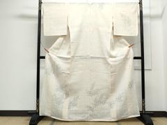 美品 白無垢 四季草花に鳳凰 織 部分刺繍 正絹 - メルカリ