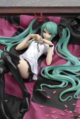 MoKu Studio VOCALOID 初音ミク Jack-o pose - メルカリ