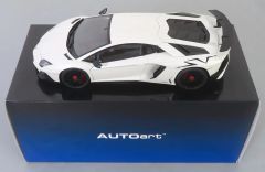 純正品】LP700-4 ランボルギーニ アヴェンタドール リアグリル - メルカリ