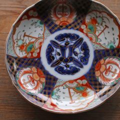 骨董皿 古伊万里 金彩色絵皿 宝尽くし 宝船 花鳥文 平皿 一枚 - メルカリ