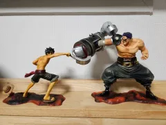 ONE PIECE モンキー・D・ルフィ(ルフィ) vs ゼット フィギュア