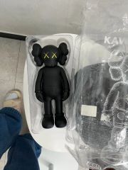 OriginalFake KAWS クッション - メルカリ
