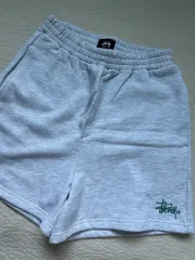 STUSSY ハーフパンツのサムネイル