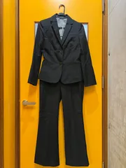 Y【Y10-30】◇ P.S.FA ／ Perfect Suit FActory　ジャケット:7AR/パンツ:64-91 サイズ　パンツスーツ　セットアップ　黒色　ストライプ柄　レディースのサムネイル