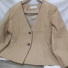 ベージュのノーカラージャケット  レディースLLサイズ  全日本婦人子供服工業  Y213