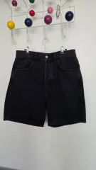 新品/COS リラックスド フィット ブラック デニム ハーフパンツ 31のサムネイル