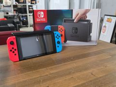 すぐ遊べるセット】Nintendo Switch 本体 ＋ スマブラ付き 初期型(傷