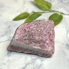 ロシア産天然ロードナイト原石763g(薔薇輝石) - メルカリ