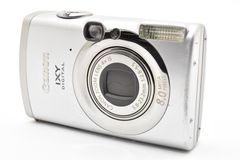 ☆ジャンク品☆ キヤノン IXY DIGITAL 810 IS #22530 - メルカリ