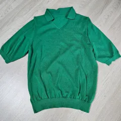 77)半袖ニットカラーTシャツ、ワントーン濃く写っていますのサムネイル